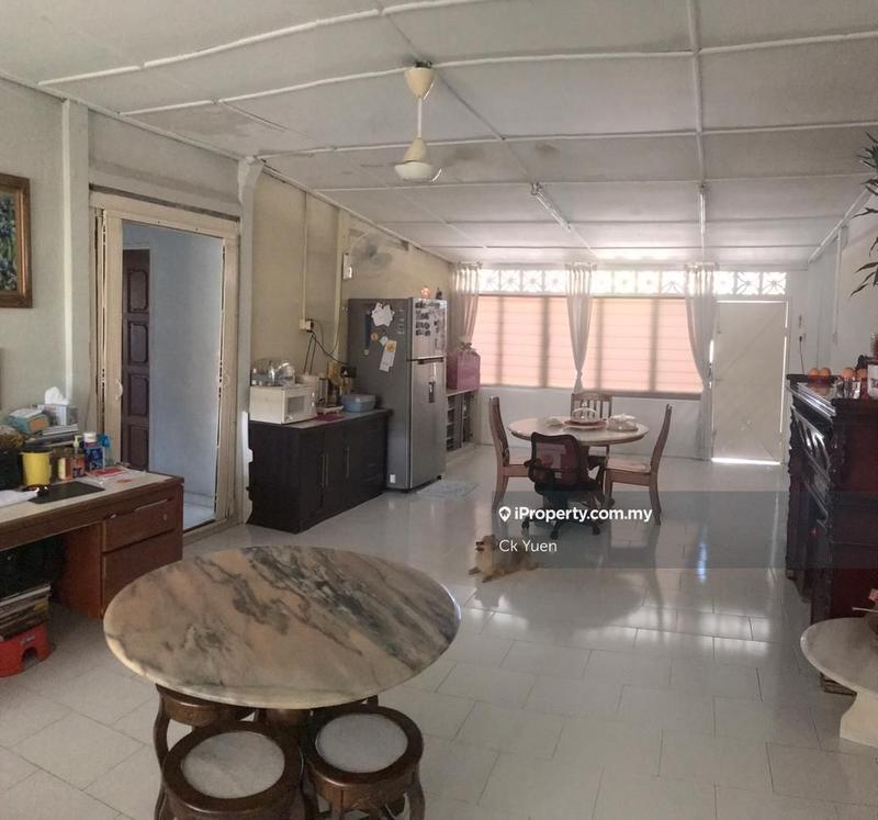 Bungalow House for Sale in Taman Victoria, Ipoh by Ck Yuen - iProperty.com.my