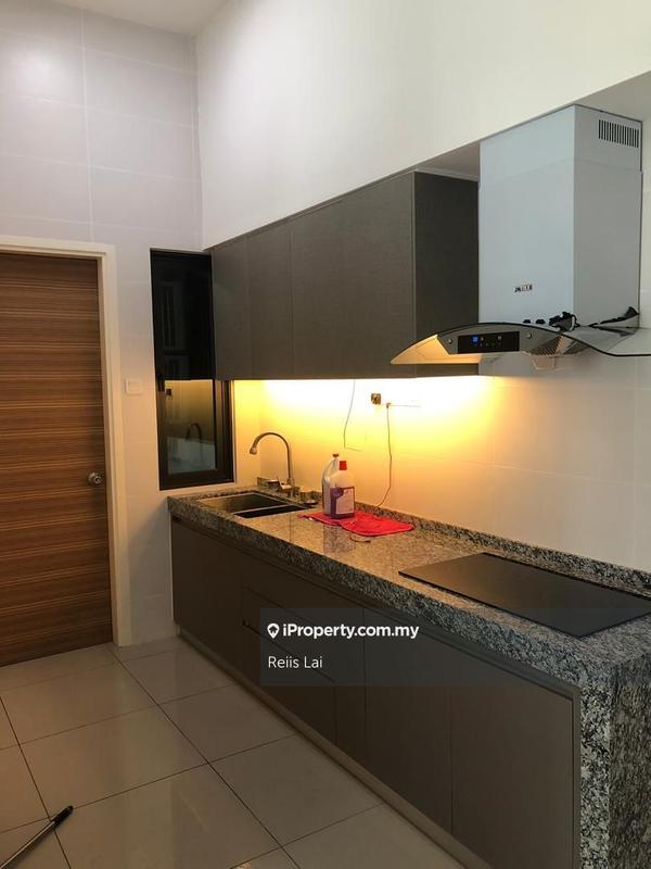 For Sale - Pearl Suria