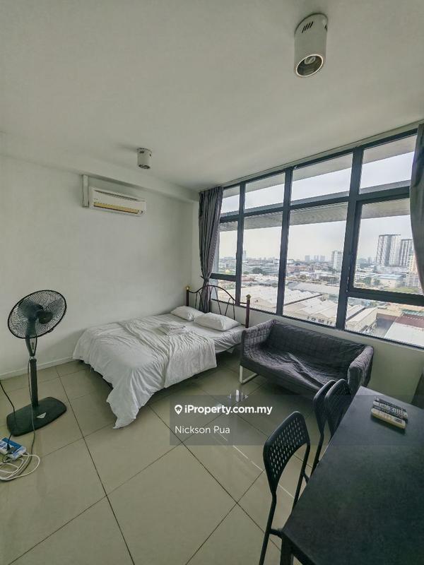 Service Residence for Rent in Centrestage Designer Suite by Nickson Pua - iProperty.com.my