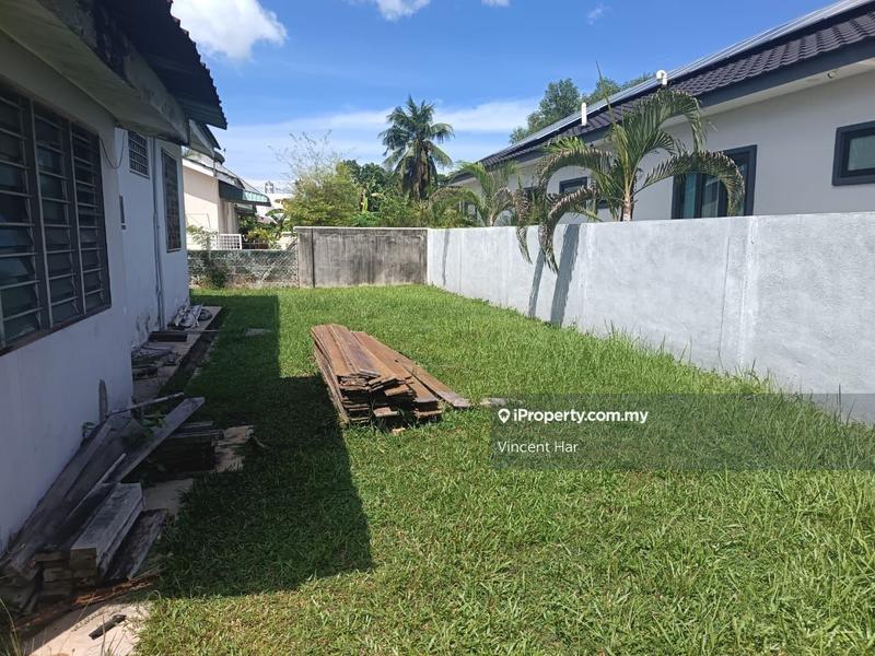 Bungalow House for Sale in Taman Desa Bayu, Seri Manjung by Vincent Har - iProperty.com.my