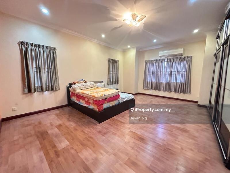 Rumah Berkembar untuk Dijual di Taman Taming Indah, Bandar Sungai Long oleh Aivan Ng - iProperty.com.my