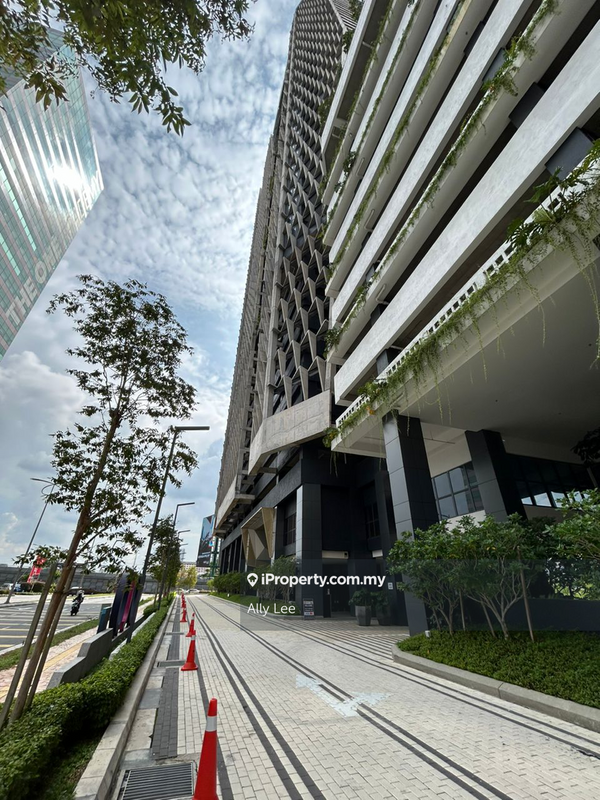 Kediaman Servis untuk Dijual di YOLO Signature Suites oleh Ally Lee - iProperty.com.my