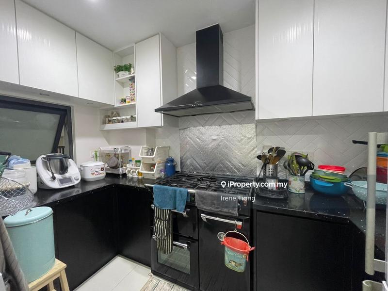 Kediaman Servis untuk Dijual di Radia Residences oleh Irene Tiong - iProperty.com.my