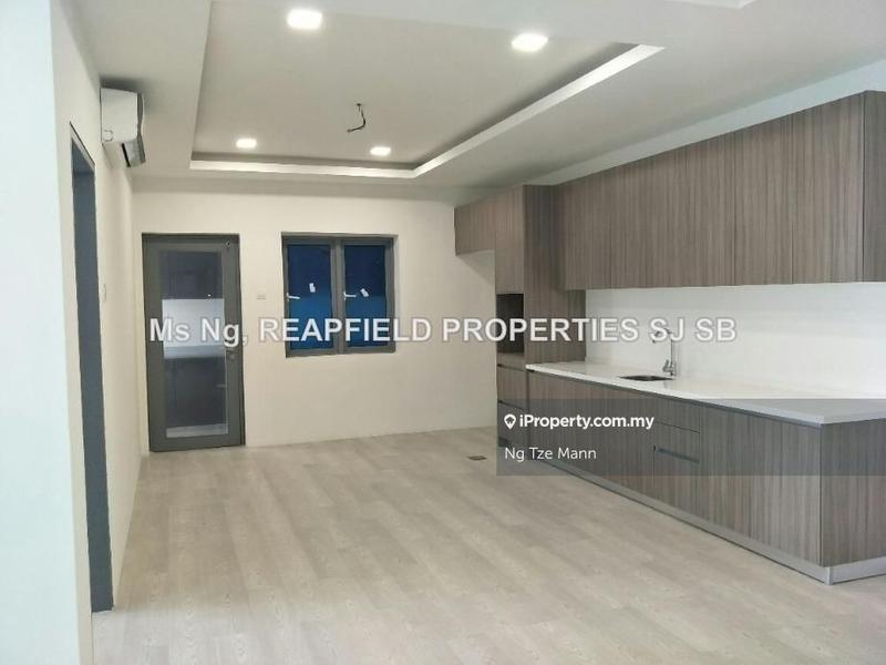 Condominium for Sale in Lakefront Residence by Ng Tze Mann - dining - iProperty.com.my