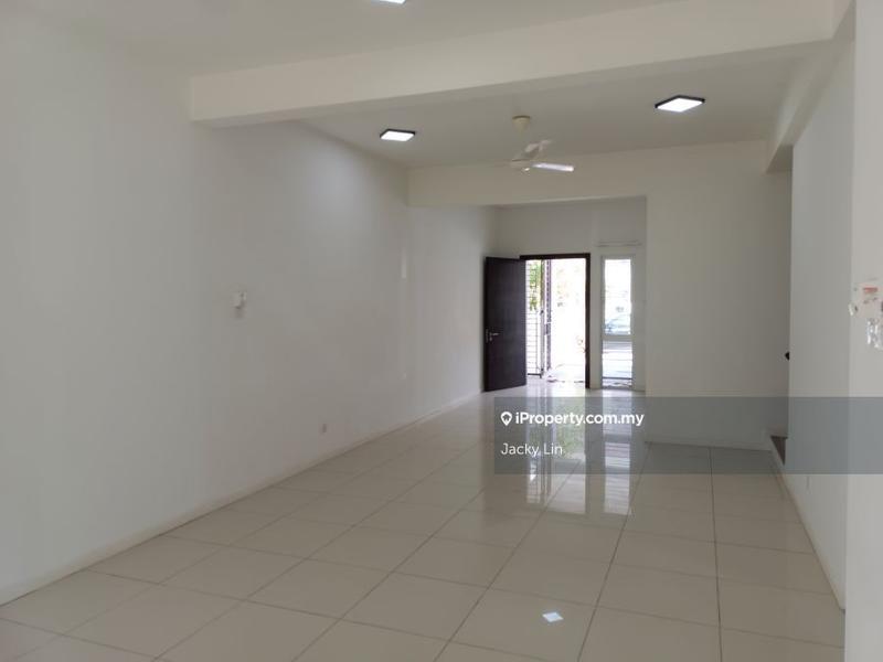 Rumah Teres 2-Tingkat untuk Dijual di Bandar Tropicana Aman, Telok Panglima Garang oleh Jacky Lin - iProperty.com.my