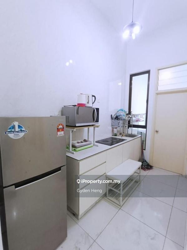 Kediaman Servis untuk Dijual di D'Summit Residences oleh Gyden Heng - iProperty.com.my