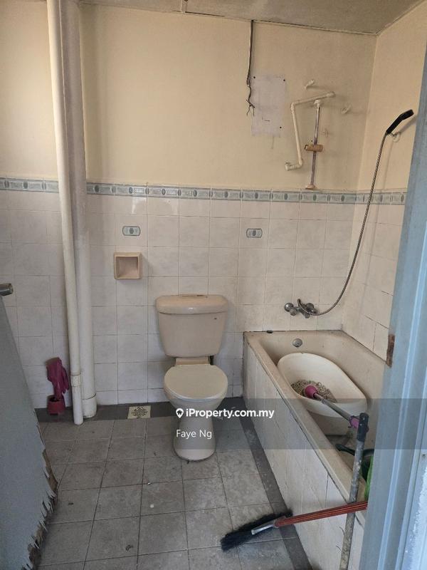 For Sale - Desa Gembira