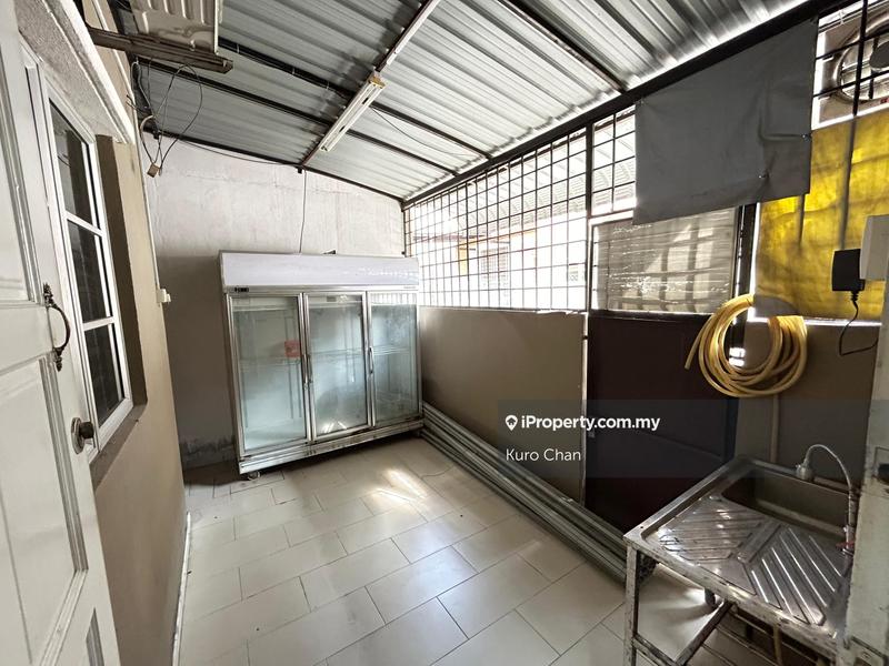 Rumah Teres 2-Tingkat untuk Dijual di Putra Heights, Subang Jaya oleh Kuro Chan - iProperty.com.my