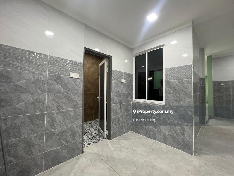 Rumah Teres 2-Tingkat untuk Dijual di Alam Damai, Cheras oleh Charisse Ng - iProperty.com.my