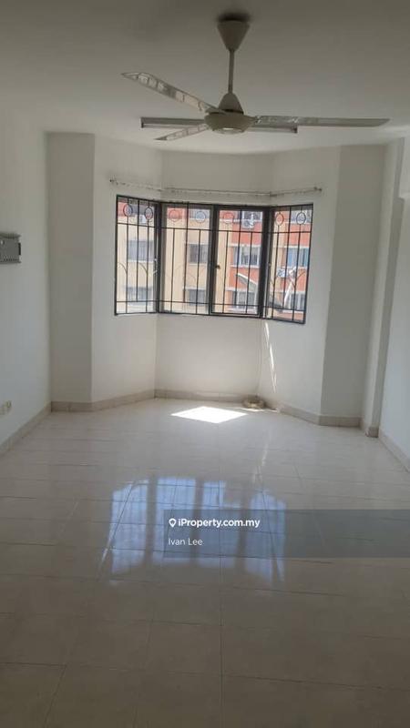 For Sale - Pangsapuri Carlina