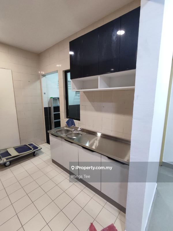 Condominium for Sale in Royal Domain Sri Putramas 2 by Mings Tee - iProperty.com.my