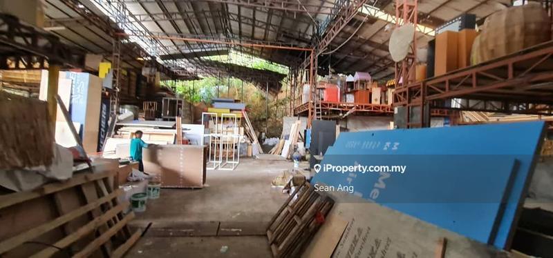 For Sale - Only RM234 psf, Corner, 角落間, [BIG Land Size, LA 64k], L/Hold