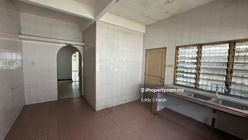 Rumah Teres 2-Tingkat untuk Dijual di Off Jalan Meru, Klang oleh Eddy Cheah - Kitchen - iProperty.com.my