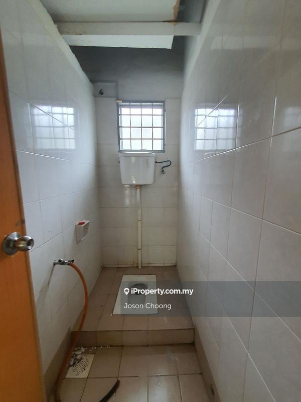 Kedai untuk Dijual di Taman Putra Permai, Seri Kembangan oleh Joson Choong - iProperty.com.my
