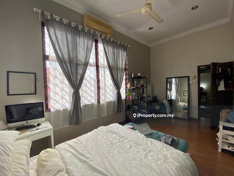 Bungalow House for Sale in SS19, Subang Jaya by Celia Tan - iProperty.com.my
