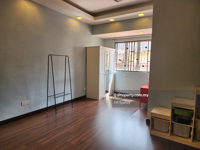 Rumah Berkembar untuk Dijual di Kelana Jaya, Petaling Jaya oleh Fifi Syafiza - iProperty.com.my