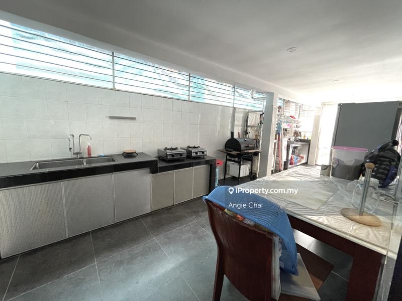 Rumah Berkembar untuk Dijual di SS 21, Damansara Utama, Petaling Jaya oleh Angie Chai - iProperty.com.my