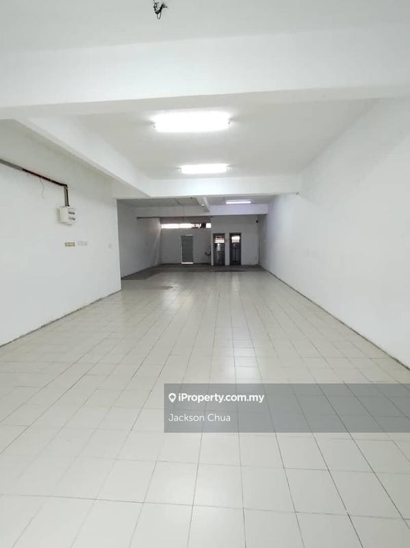 For Rent - Sri Petaling Shoplot