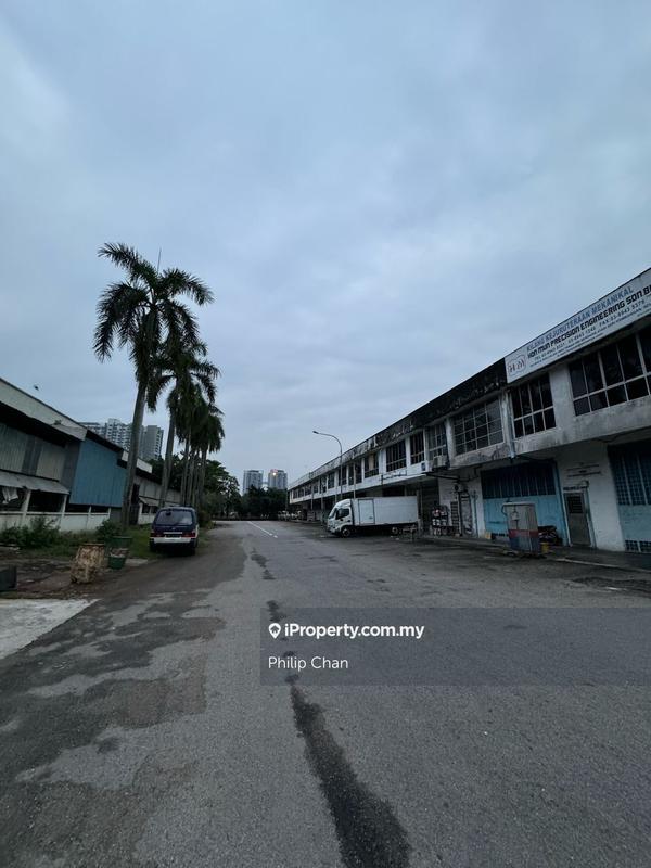 Semi-D Kilang untuk Dijual di Taman Sri Serdang, Seri Kembangan oleh Philip Chan - iProperty.com.my