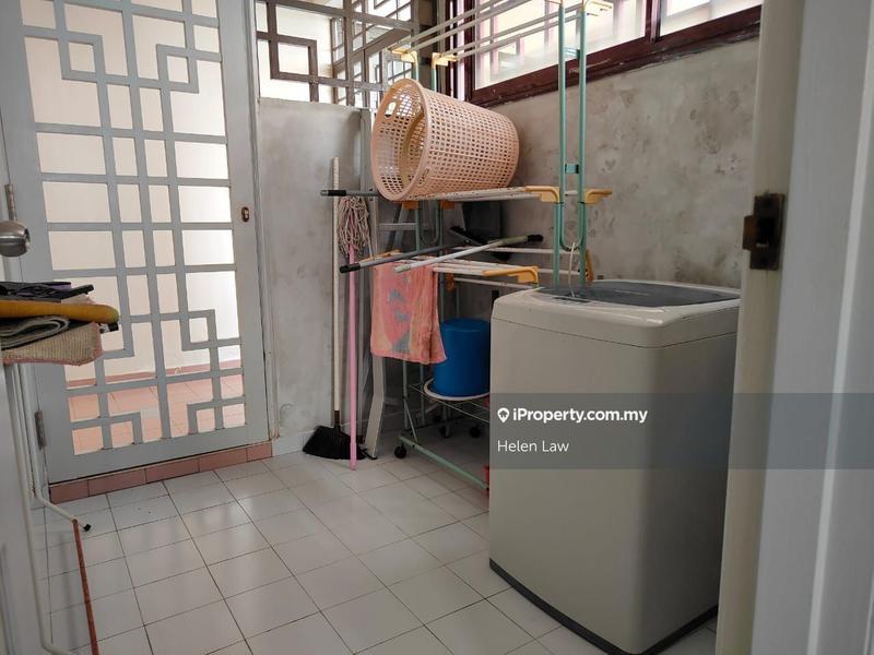 Kondominium untuk Dijual di The Golden Coast oleh Helen Law - iProperty.com.my
