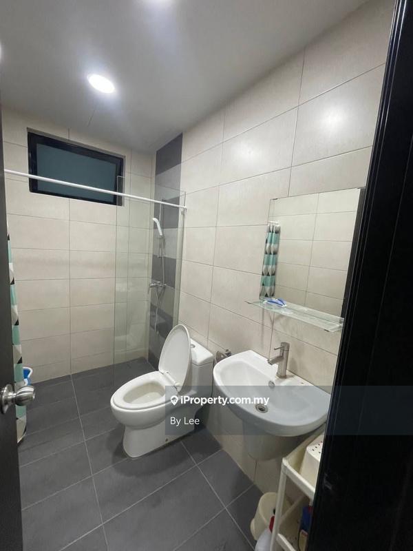 Residensi Servis untuk Dijual di Molek Regency oleh By Lee - iProperty.com.my