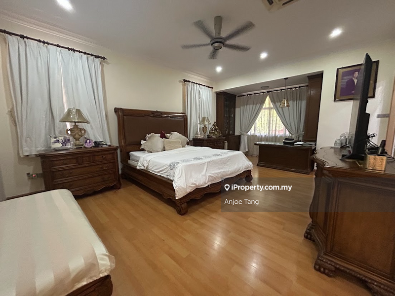 Bungalow House for Sale in Kota Kemuning, Shah Alam by Anjoe Tang - iProperty.com.my