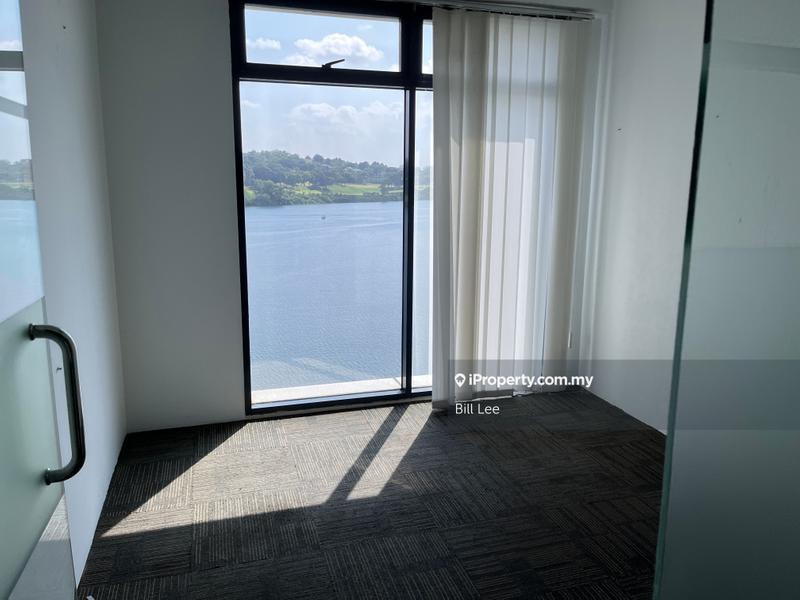 Pejabat untuk Disewa di Serdang, Seri Kembangan oleh Bill Lee - Lake view office - iProperty.com.my