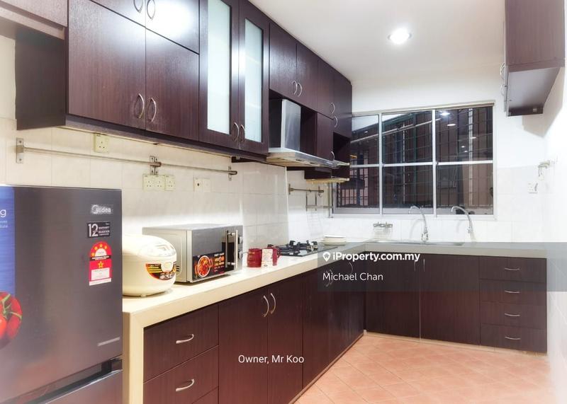 Condominium for Sale in La Vista Condominiums by Michael Chan - iProperty.com.my