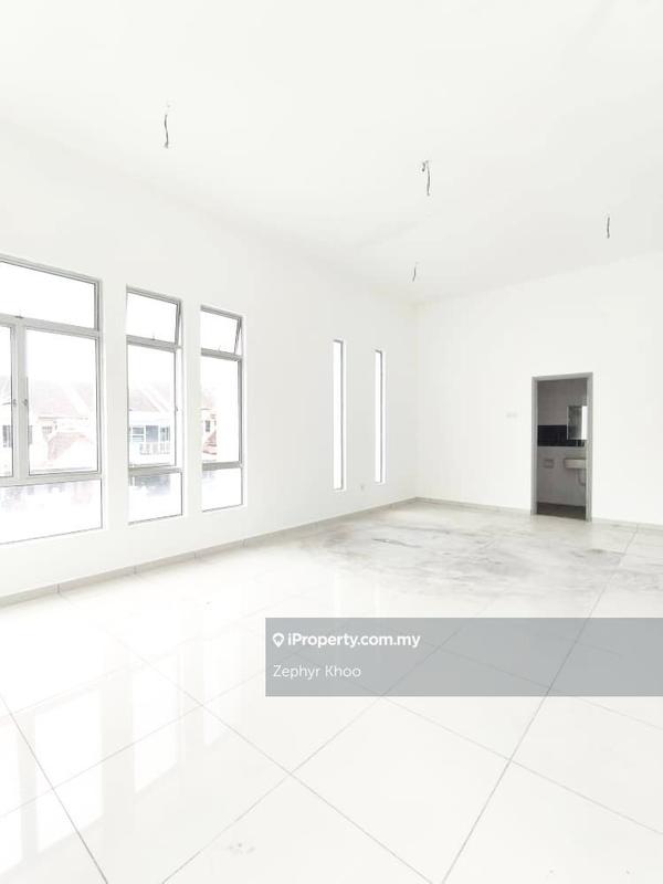 Rumah Berkembar untuk Dijual di Taman Mutiara Rini, Skudai oleh Zephyr Khoo - iProperty.com.my
