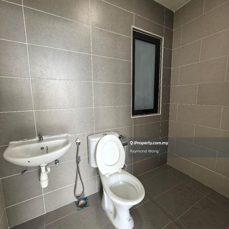 Kediaman Servis untuk Dijual di Kiara Plaza oleh Raymond Wong - iProperty.com.my