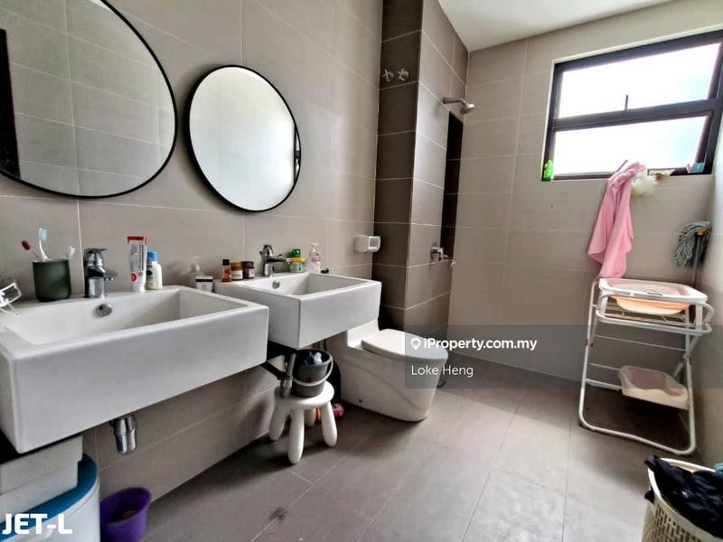 Rumah Berangkai 3 Tingkat untuk Dijual di Setia Utama, Setia Alam oleh Loke Heng - iProperty.com.my