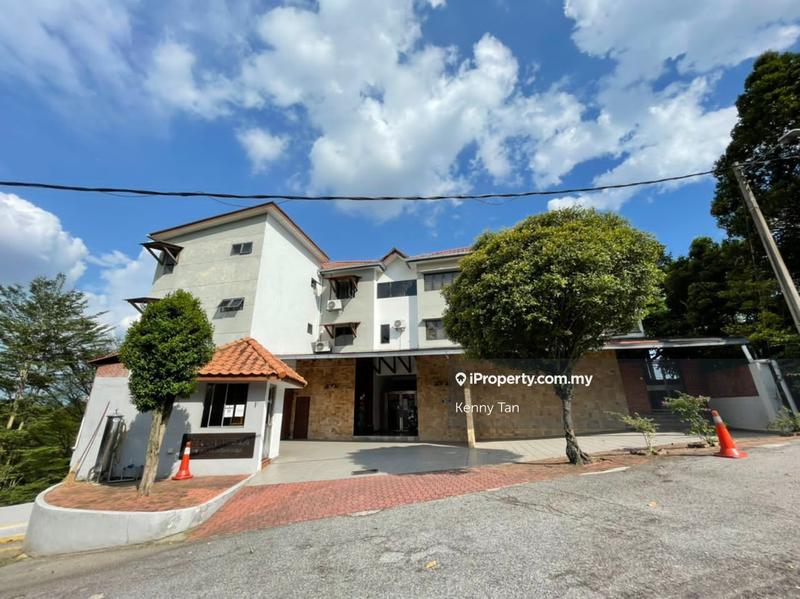 For Rent - Villa Vista