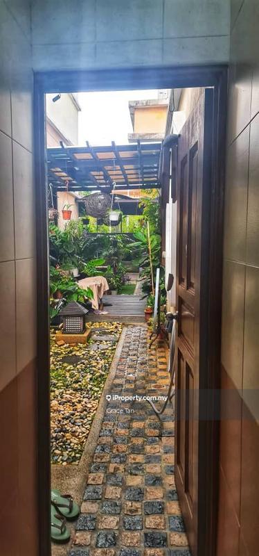 Bungalow House untuk Dijual di Bandar Putra Permai, Seri Kembangan oleh Grace Tan - iProperty.com.my
