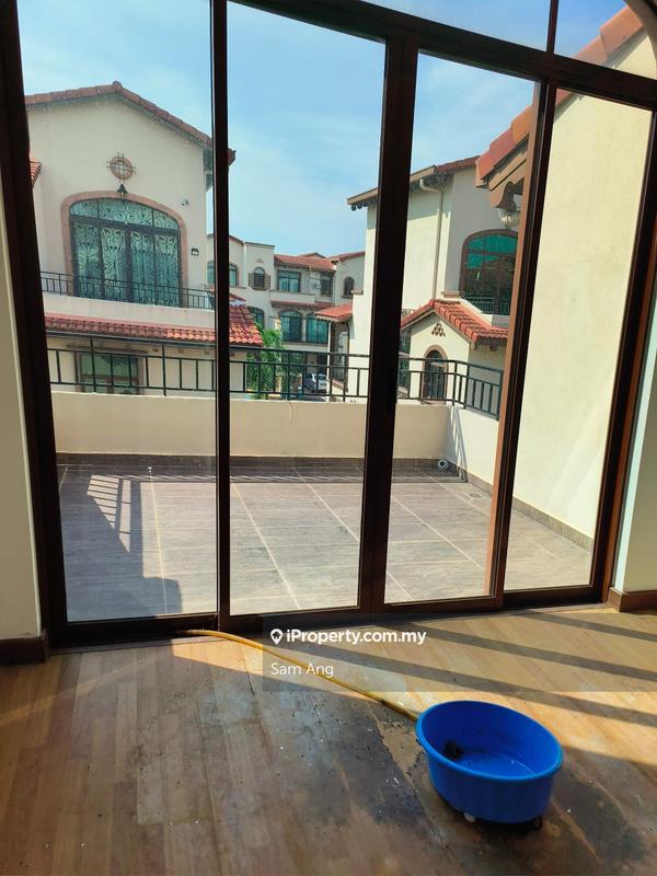 Rumah Berangkai 3 Tingkat untuk Dijual di DiamondCityEndLot,Semenyih Country Garden,Selangor, Semenyih oleh Sam Ang - iProperty.com.my
