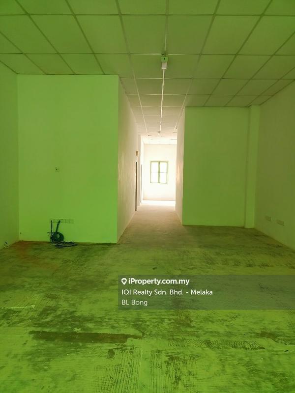 Shop / Office untuk Dijual di Taman Kota Laksamana Jaya, Melaka City oleh BL Bong - iProperty.com.my