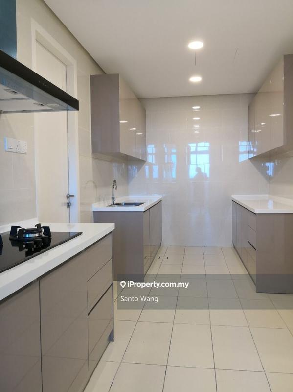 Condominium for Sale in Straits View 18 by Santo Wang - iProperty.com.my