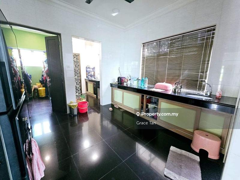 Bungalow House untuk Dijual di Taman Equine, Seri Kembangan oleh Grace Tan - iProperty.com.my