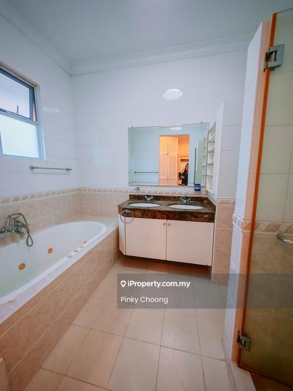 Bungalow House for Sale in Sierramas, Sungai Buloh by Pinky Choong - Bathroom - iProperty.com.my