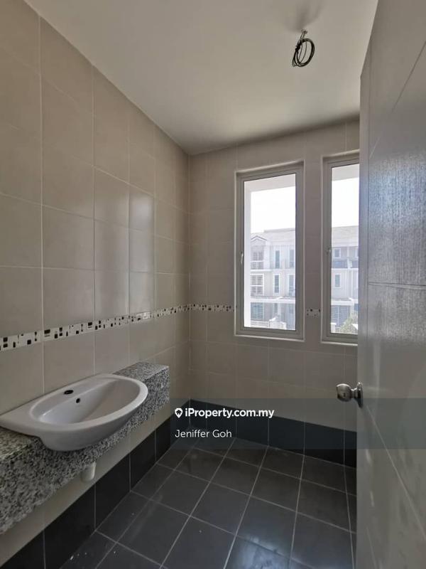 Rumah Berkembar untuk Dijual di Taman Aston (Aston Villa) 3 storey semi-detached, Bukit Mertajam oleh Jeniffer Goh - iProperty.com.my
