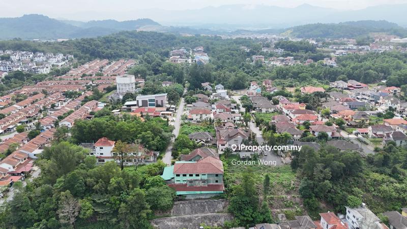 Bungalow House for Sale in Bandar Country Homes, Rawang by Gordan Wong - iProperty.com.my