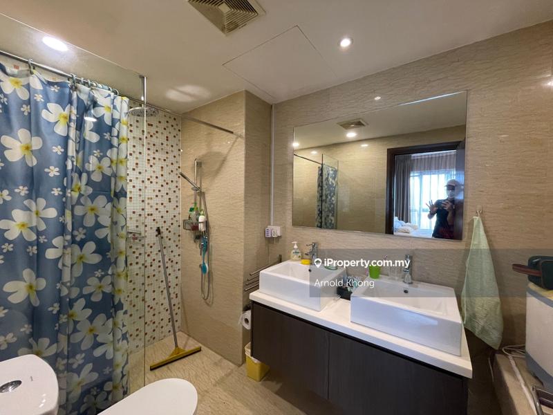 Kediaman Servis untuk Dijual di Regalia Residence oleh Arnold Khong - iProperty.com.my