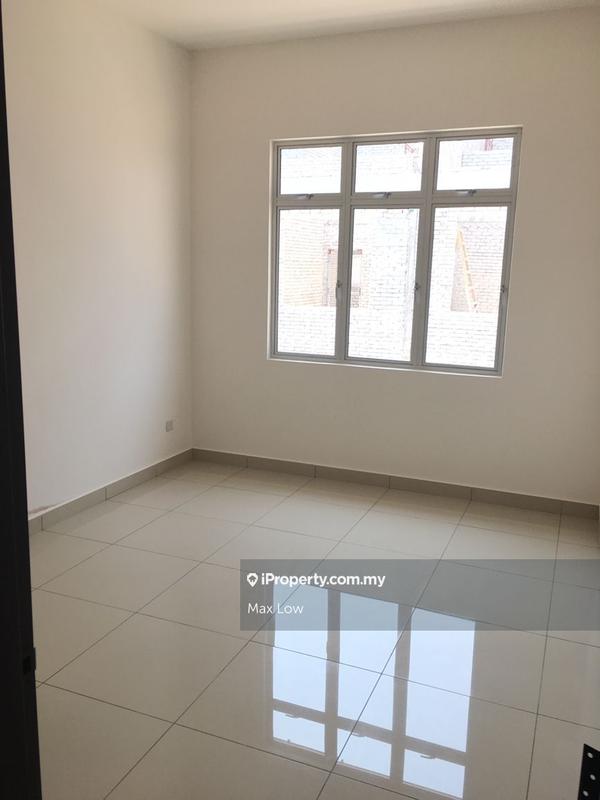 Rumah Berangkai 2 Tingkat untuk Dijual di Suria Warisan, Kota Warisan, KLIA, Sepang, Sepang oleh Max Low - iProperty.com.my