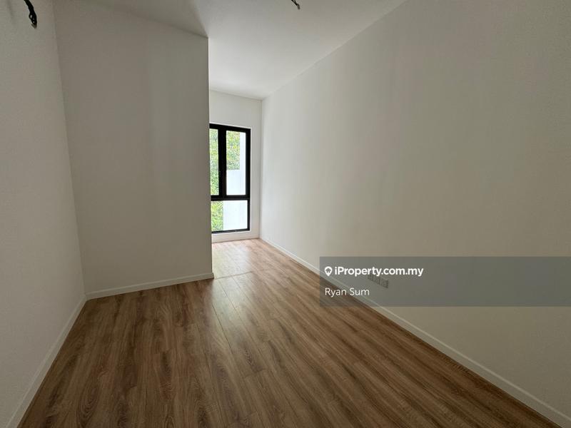 Rumah Berangkai 2.5 Tingkat untuk Dijual di Taman Puncak Jalil, Seri Kembangan oleh Ryan Sum - iProperty.com.my