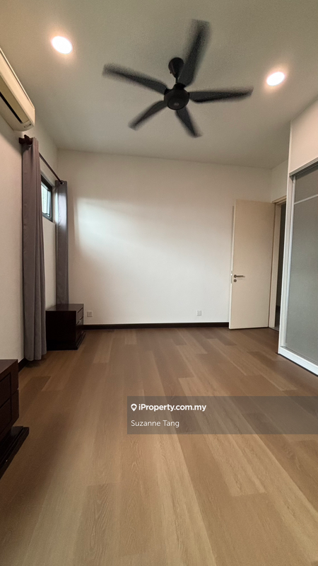 Kediaman Servis untuk Dijual di Isola oleh Suzanne Tang - iProperty.com.my