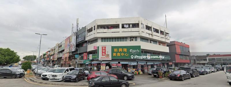 For Rent - Petaling Jaya , SS2 , PJ Corner unit Facing Main Road with Lift