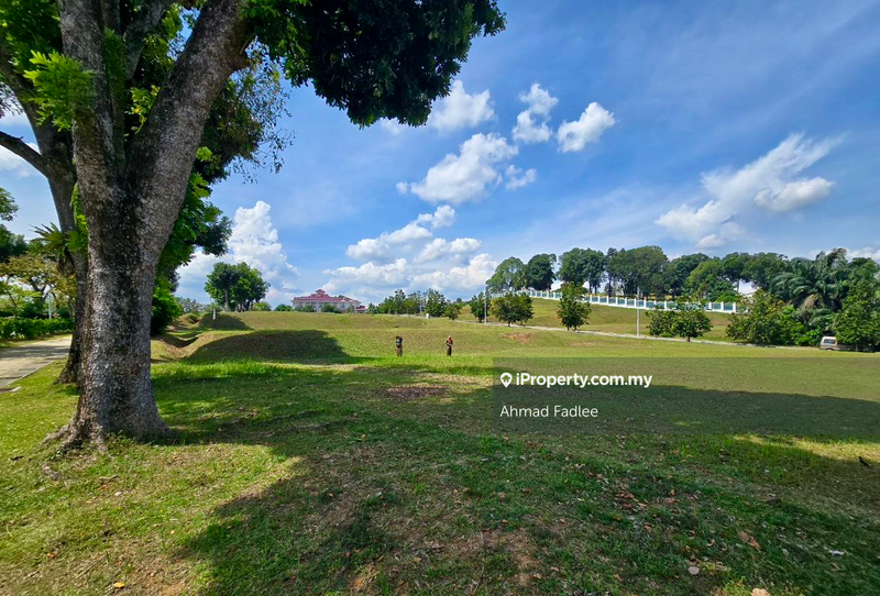 Banglo Tanah untuk Dijual di Presint 11, Presint 11 oleh Ahmad Fadlee - iProperty.com.my