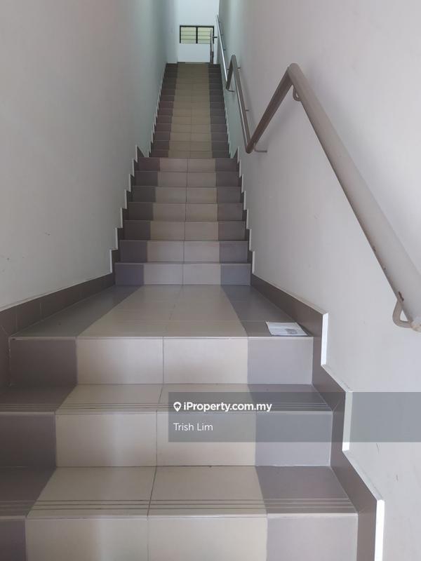 Shop-Office for Sale in golyi, Cheras by Trish Lim - iProperty.com.my