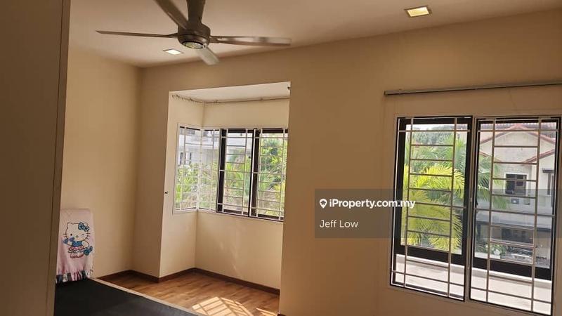 Bungalow House for Sale in Bukit Rahman Putra, Sungai Buloh by Jeff Low - iProperty.com.my