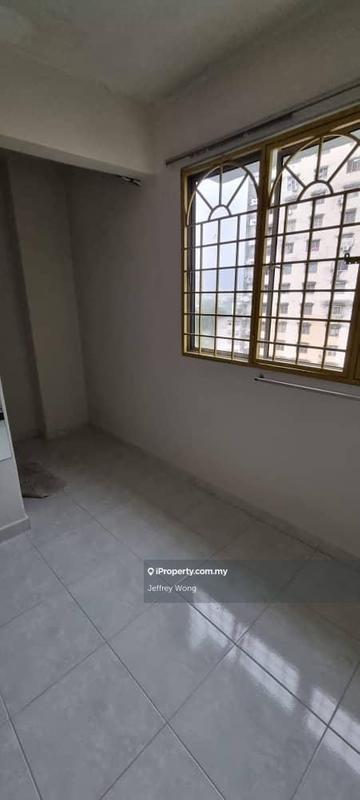 For Sale - Taman Cahaya