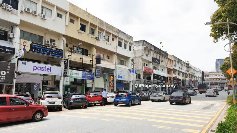 Kedai untuk Dijual di Petaling Jaya, Selangor oleh JASON CHONG - iProperty.com.my